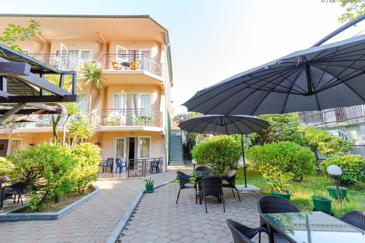 Hotel Simpatia Kobuleti Exterior photo